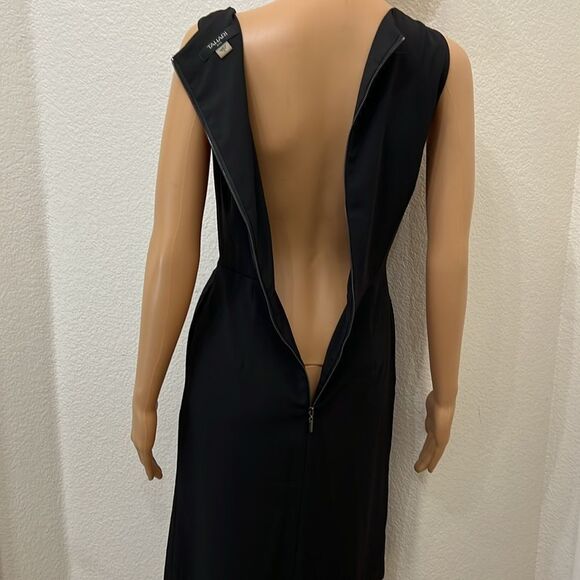 Tahari Elegant Black Sleeveless Dress Sz 2 VNeck Pleated Midi Slimming Cocktail - Picture 9 of 10